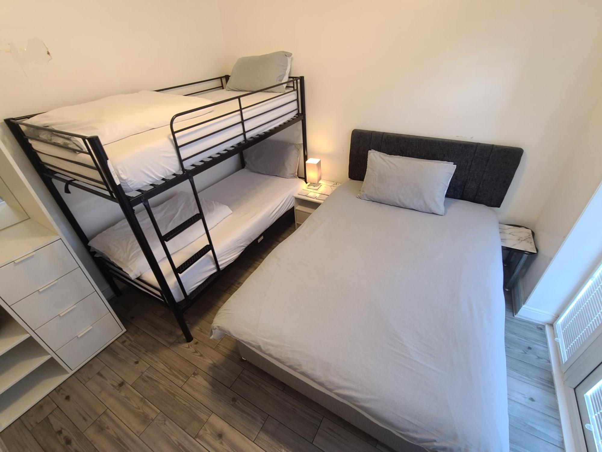 Gatwick Rooms-Travel Service-Airport Parking Ifield Extérieur photo