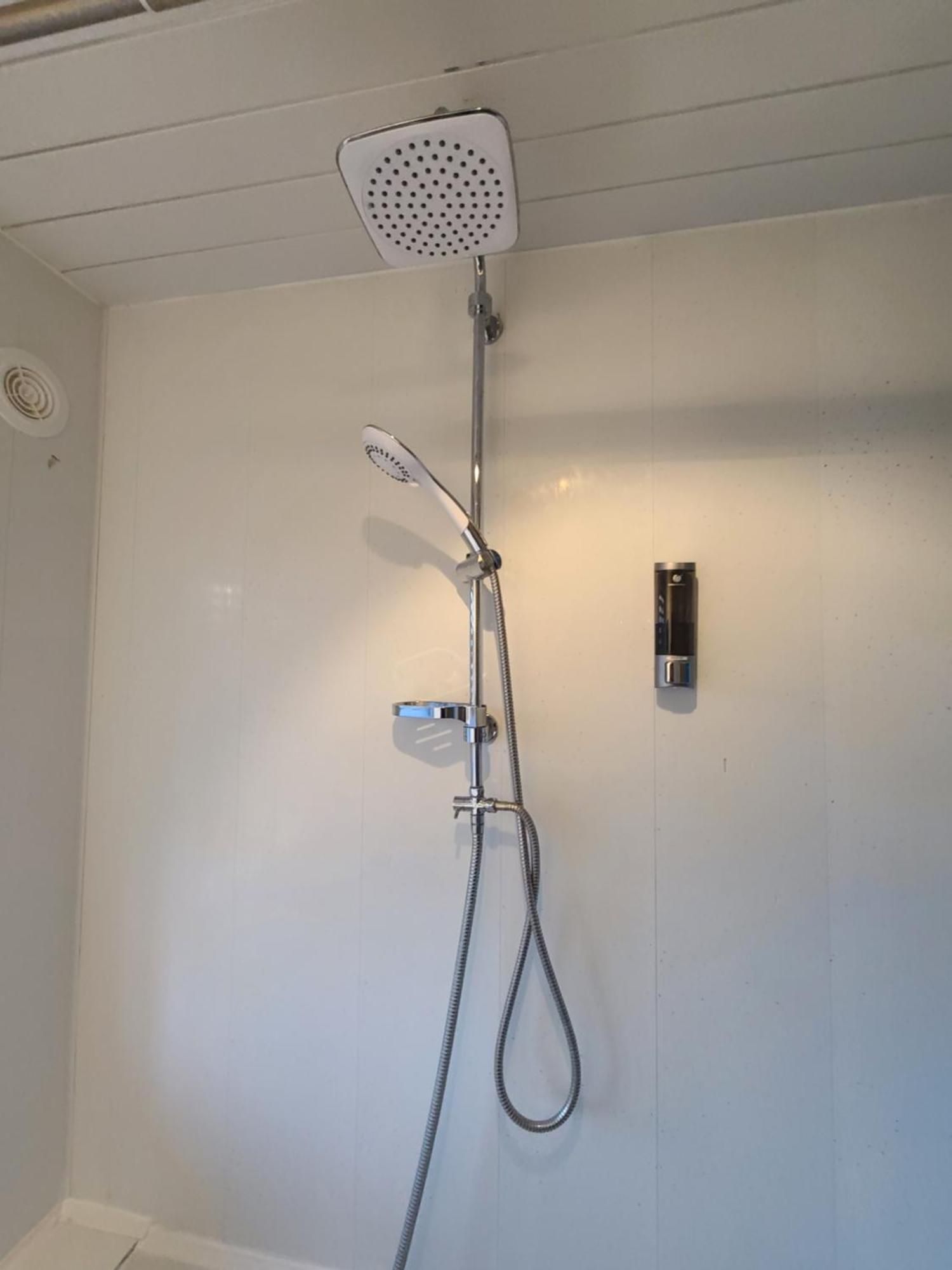 Gatwick Rooms-Travel Service-Airport Parking Ifield Extérieur photo